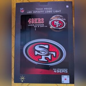 San Francisco 49ers LED Infinity Logo Light - NFL Licensed